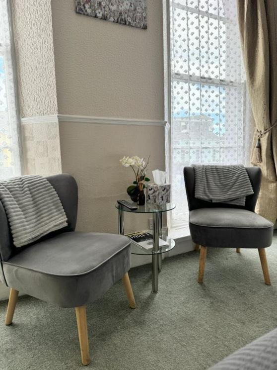 The Patricia Hotel Torquay Room photo